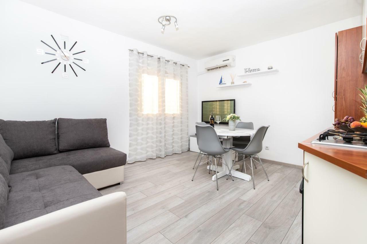 KaštelaApartman Topicアパートメント エクステリア 写真